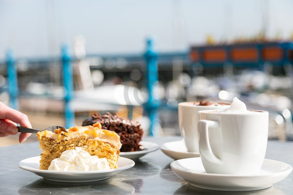 Restaurants, Bars & Cafes