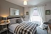 Bed & Breakfast, Newport